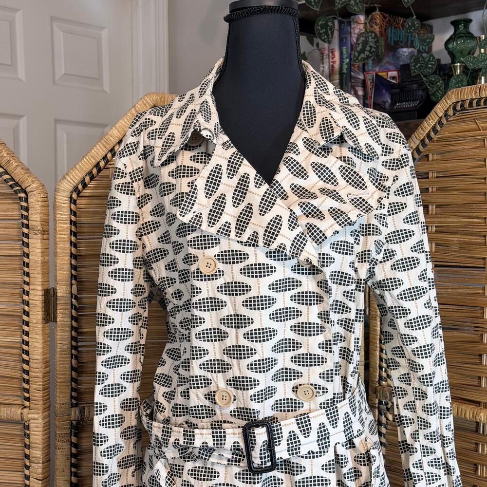 GAP Monochrome Geometric Trench Coat - Picture 12 of 15